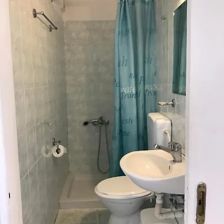 Loula's Apartament *